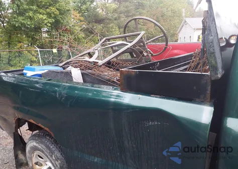 2005 GMC Sierra 1500 Work Truck from USA, damaged, VIN 1GTEC14X45Z187353